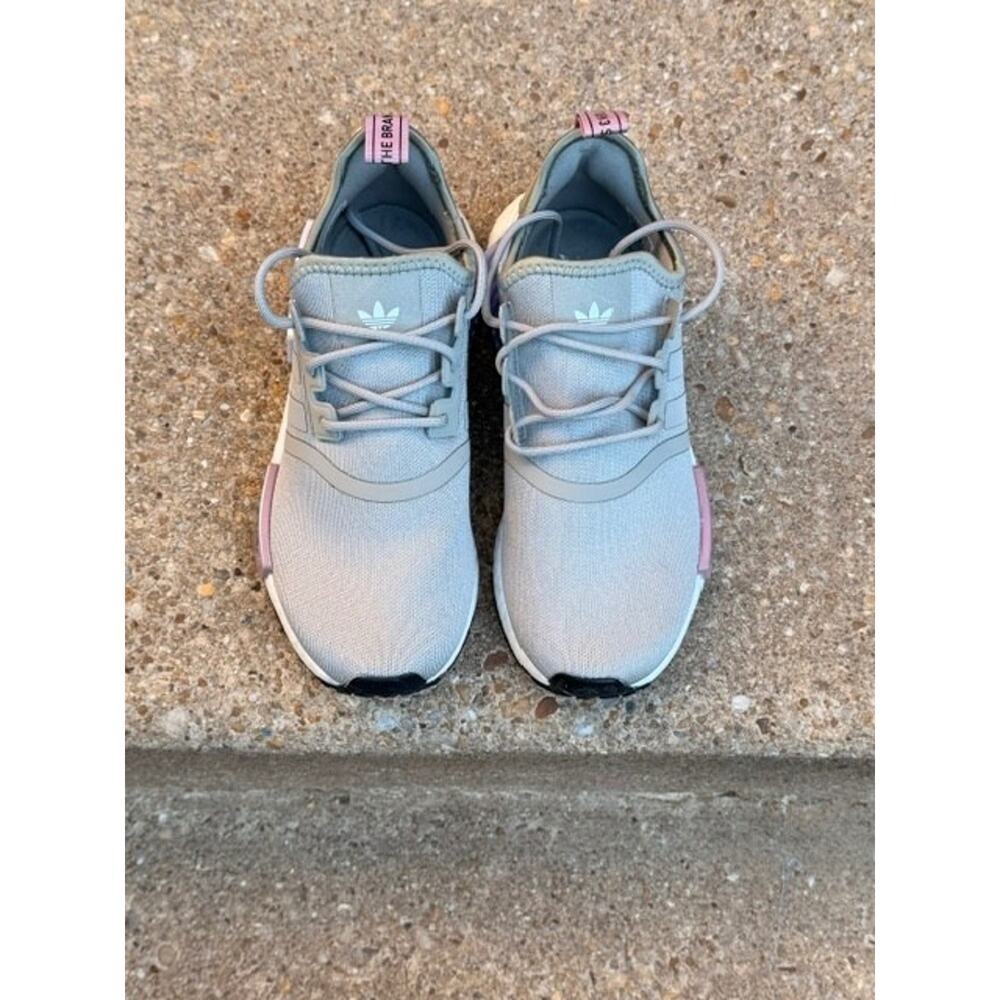 Women's Adidas NMD R1 Sneakers – Size 7 – Heather Gray – Pre-Owned